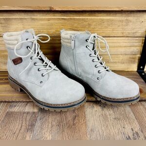 Stylish Gray Lace-Up Boots Women’s 7.5 WW